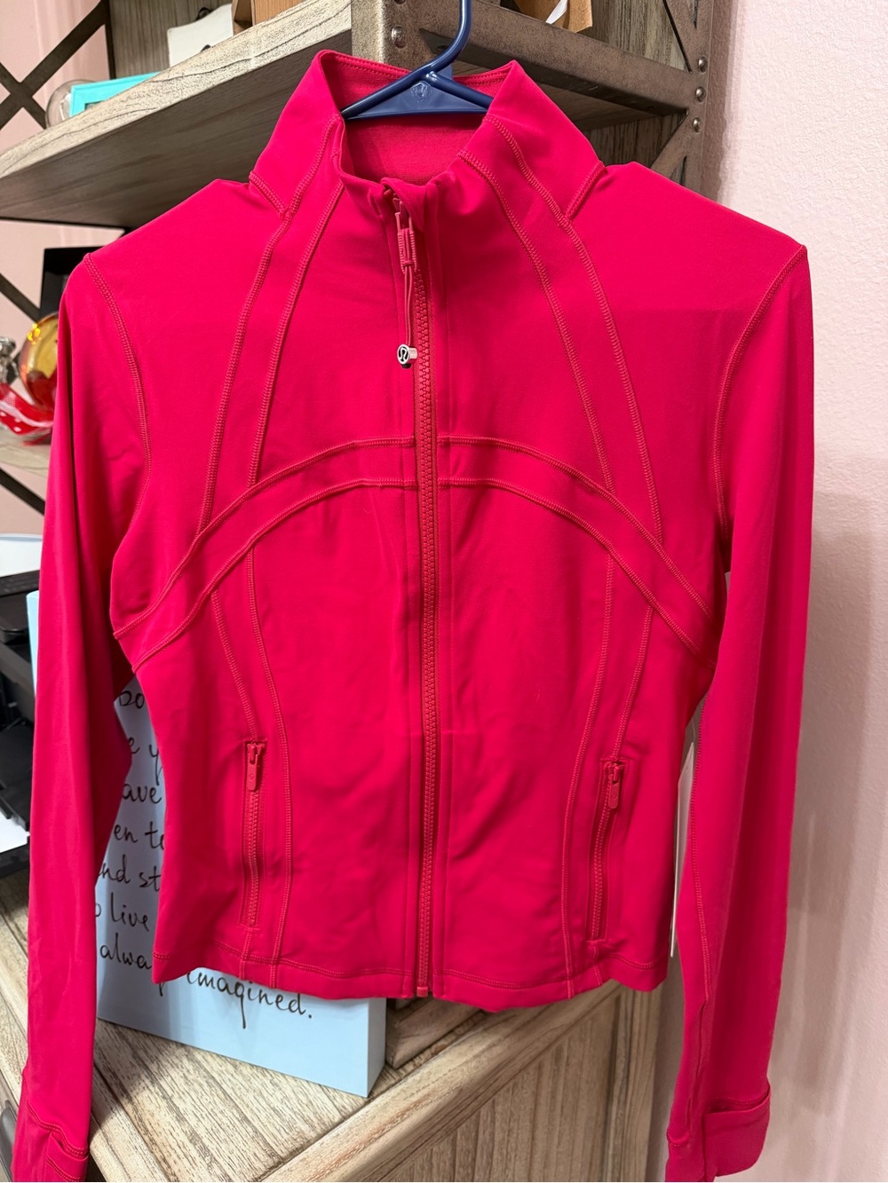 NWT Lululemon Define Cropped Jacket Nulu Mulberry Spark Size 8 - Picture 2 of 6